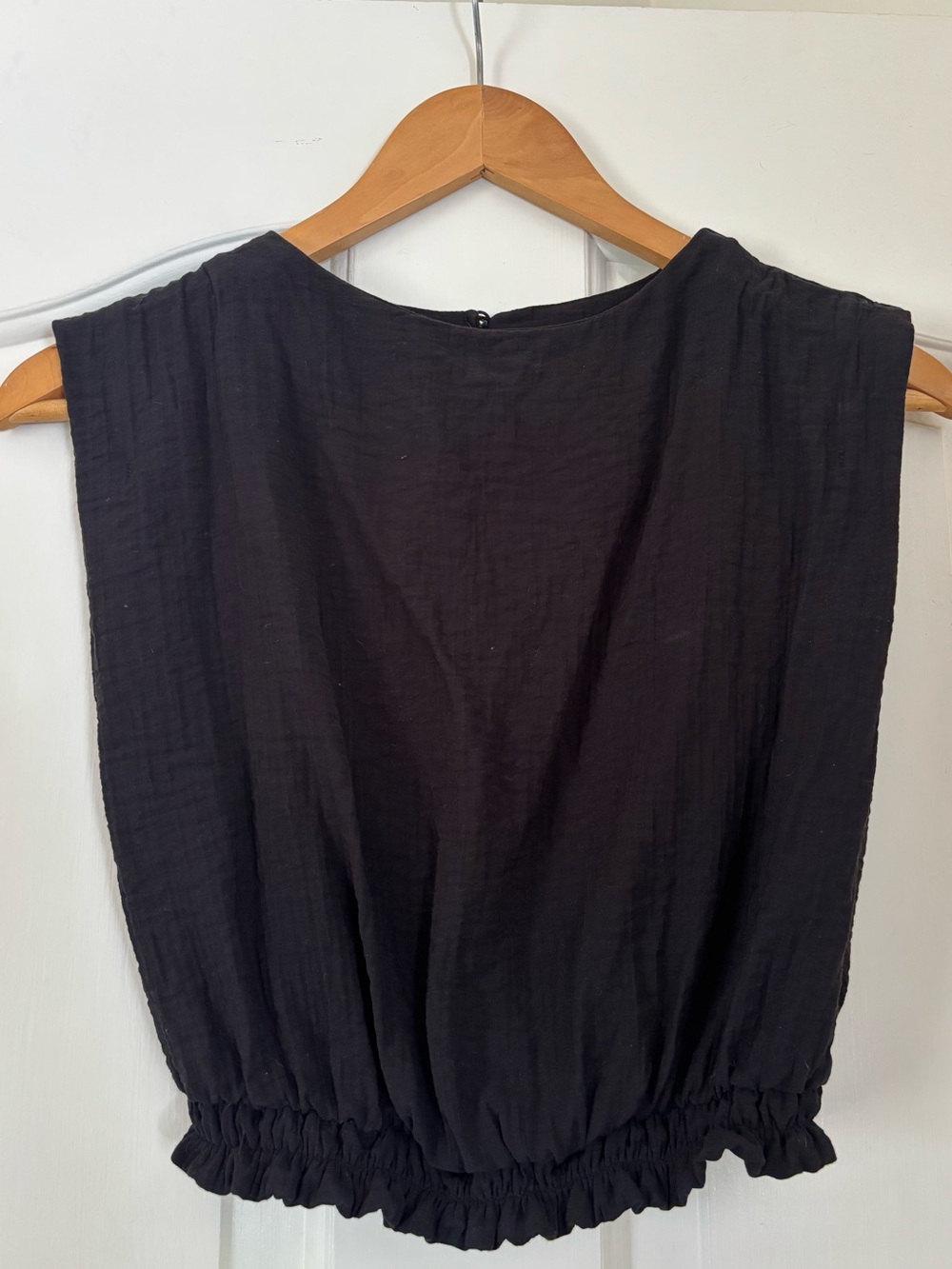 Black Sleeveless Gathered Waist Top with Keyhole Back